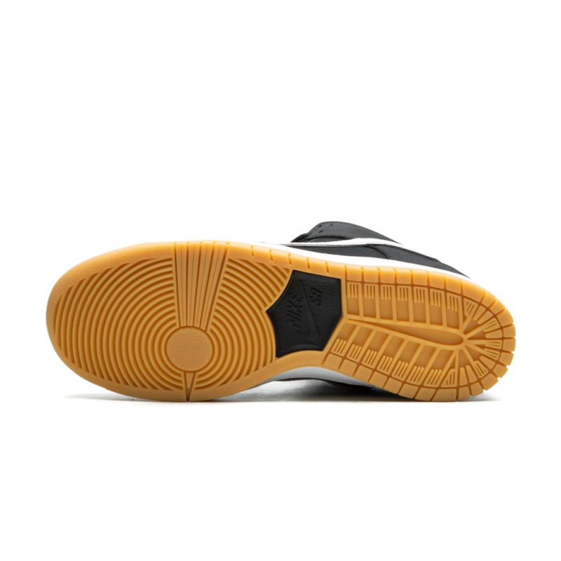 Nike SB Dunk Low Pro - Black Gum