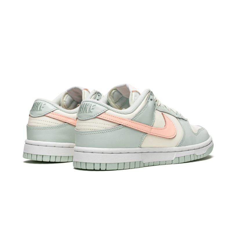 Nike Dunk Low - Barely Green