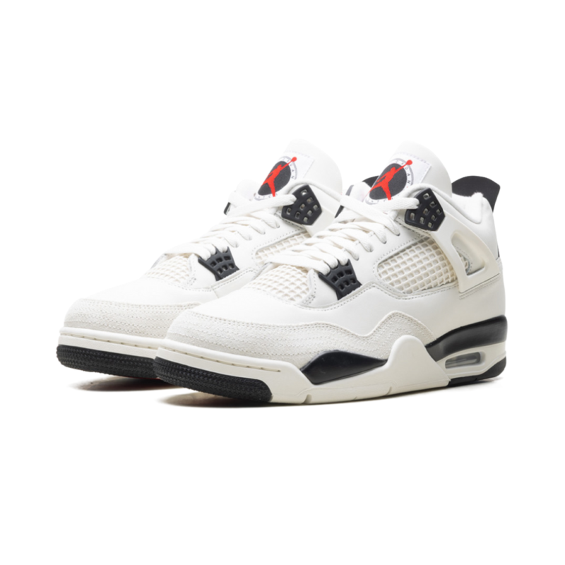 Air Jordan 4 Retro Flight Club